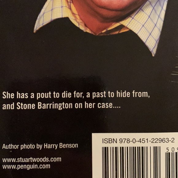 SALE!! Stuart Woods set of 3 thriller books - Picture 9 of 9